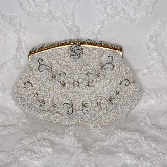 VINTAGE • BUNDLE • BEADED CLUTCHES - Picture 2 of 11